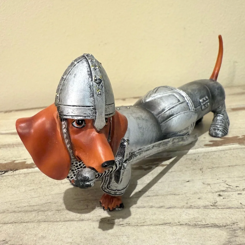Westland Dachshund Figurine Hot Diggity Knight Figurine - Picture 2 of 7